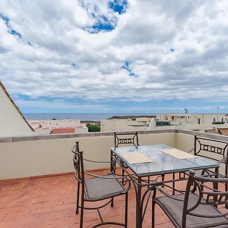 Sunny 1-br With Ac And Private Terrace Near The Ocean Appartamento