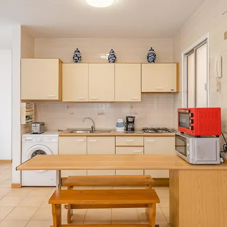 Appartamento Sunny 1-br With Ac And Private Terrace Near The Ocean *