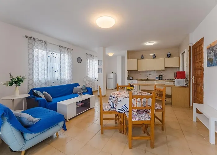 Spacious With The Private Terrace Apartamento